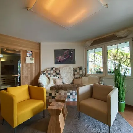 Modernes Alpenapartment Mit Sauna Wintergarten Und Pool