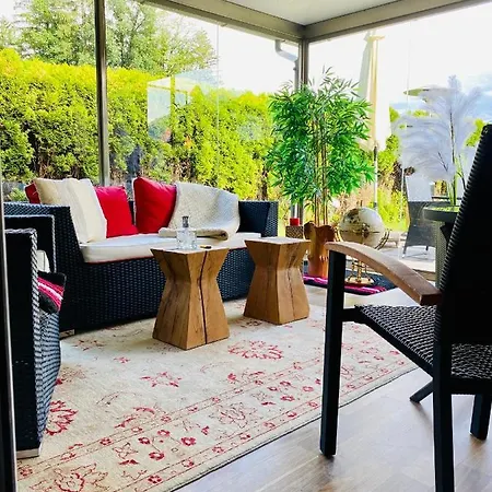 Lägenhet Modernes Alpenapartment Mit Sauna Wintergarten Und Pool Salzburg