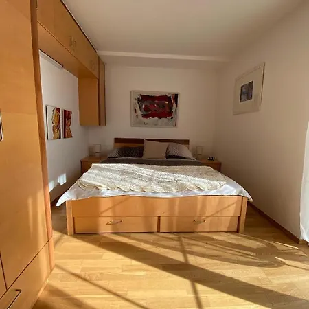 Modernes Alpenapartment Mit Sauna Wintergarten Und Pool Salzbourg